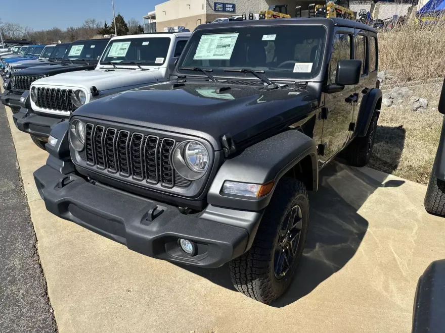 2025 Jeep Wrangler Unlimited Sport S photo 1
