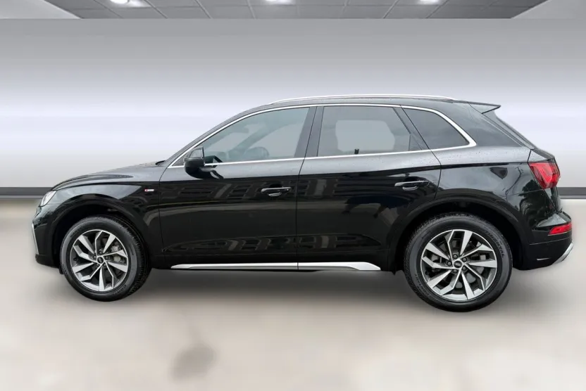 2023 Audi Q5 S line Premium 45 TFSI photo 1