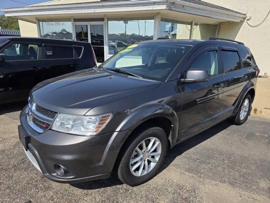 2017 Dodge Journey SXT photo 1