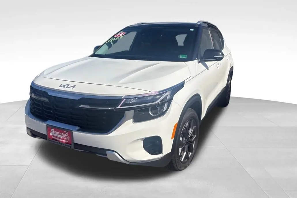 2024 Kia Seltos S photo 1