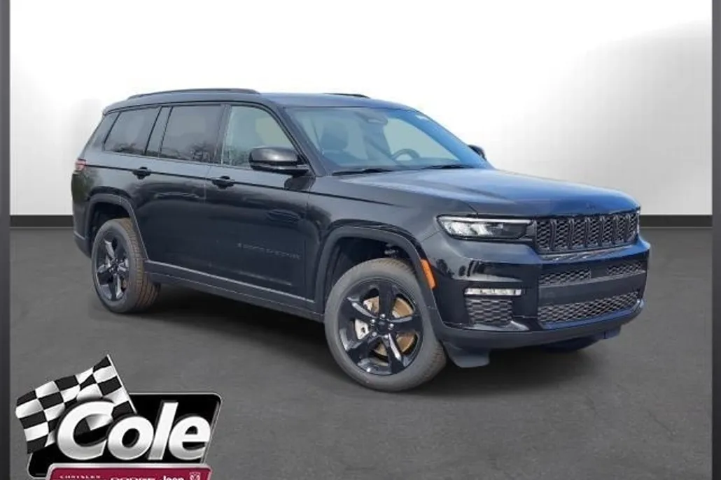 2025 Jeep Grand Cherokee L photo 1