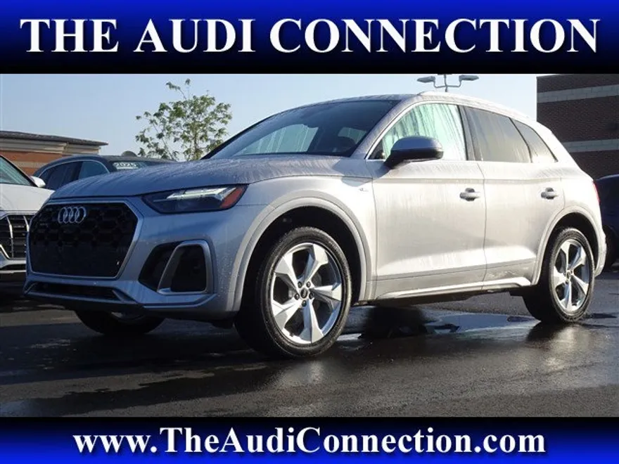 2023 Audi Q5 S line Premium Plus photo 1