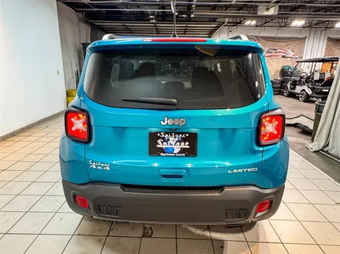 2022 Jeep Renegade Limited photo 4
