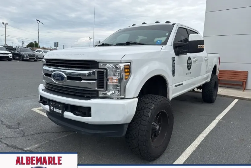 2018 Ford F-250 photo 1