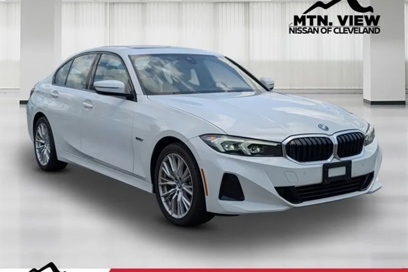 2023 Bmw 330e photo 1