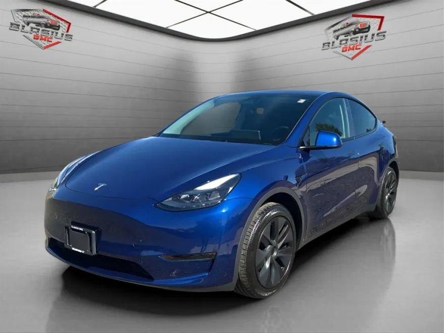 2024 Tesla Model Y Long Range photo 1