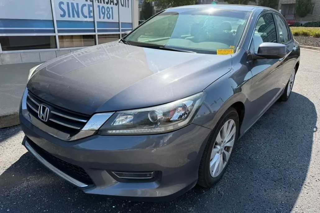 2013 Honda Accord EX photo 1
