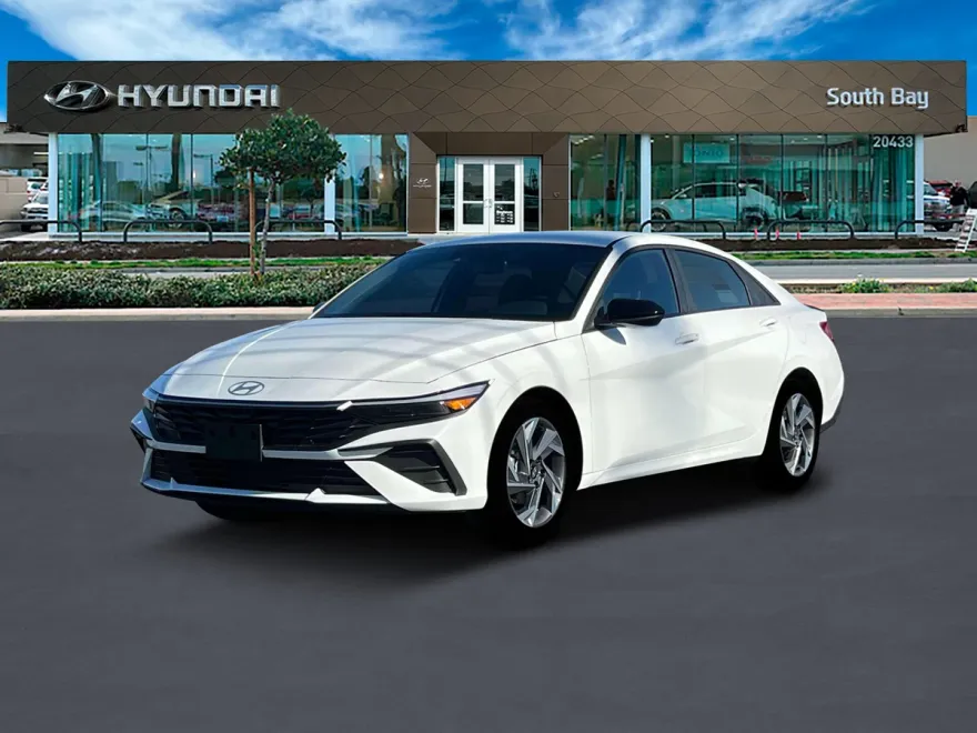 2025 Hyundai Elantra SEL Sport photo 1