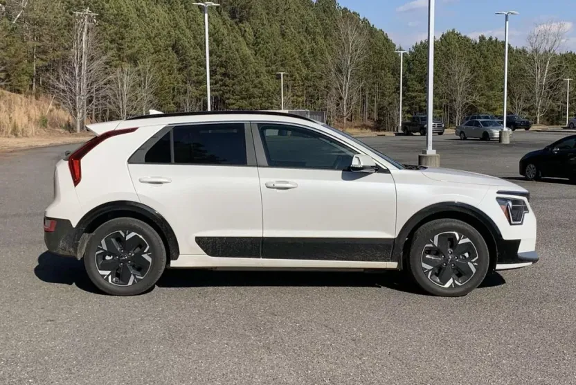 2024 Kia Niro EV Wind photo 1
