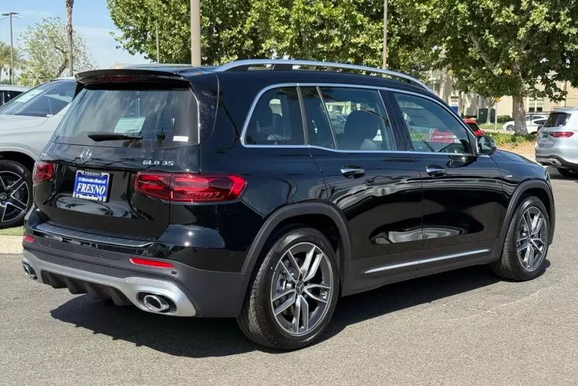 2026 Mercedes Benz GLB AMG 35 photo 1