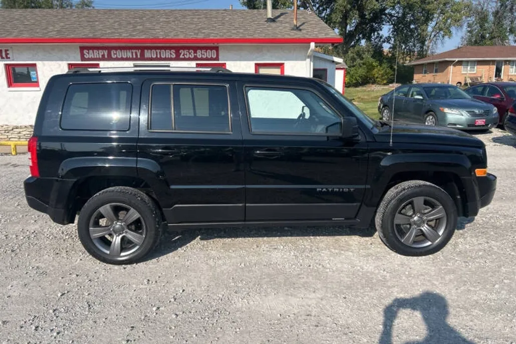 2017 Jeep Patriot Sport photo 1