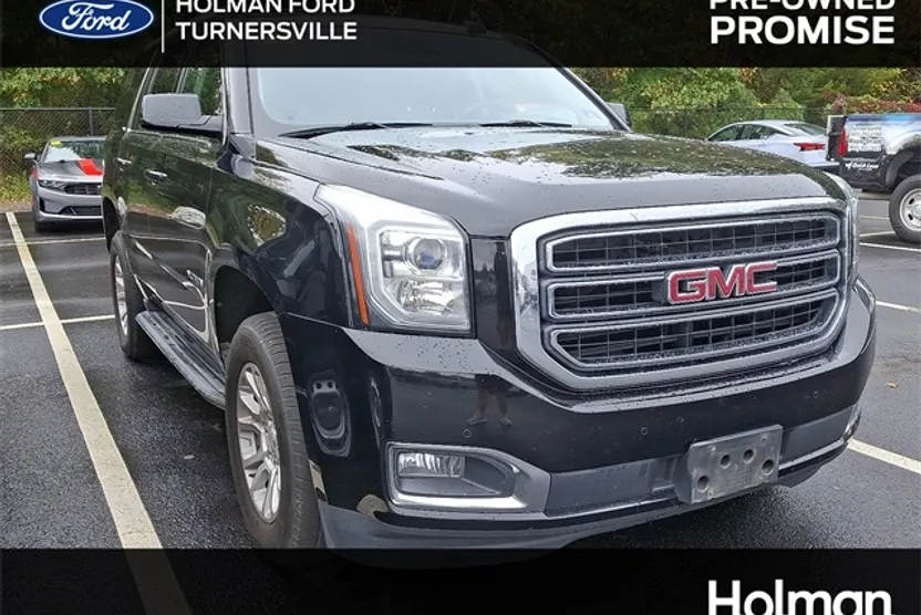 2017 Gmc Yukon SLT photo 1