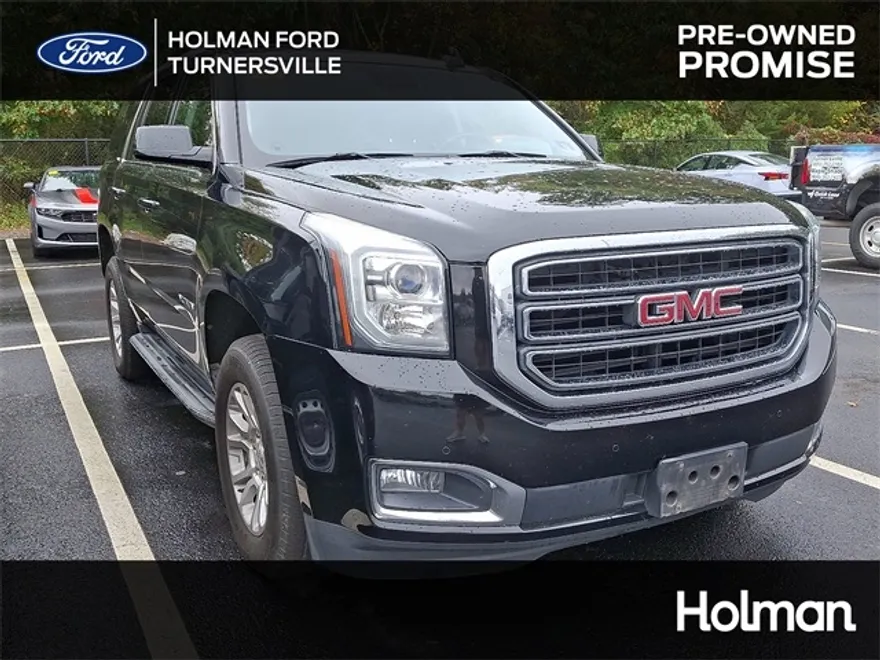 2017 Gmc Yukon SLT photo 1