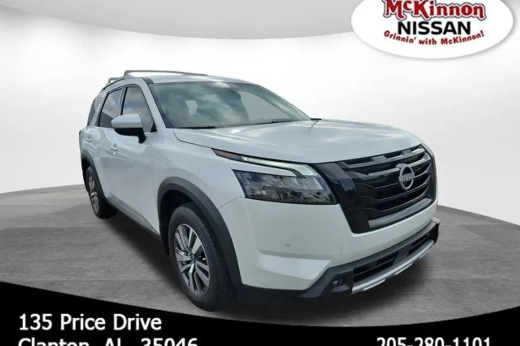 2025 Nissan Pathfinder SL photo 1