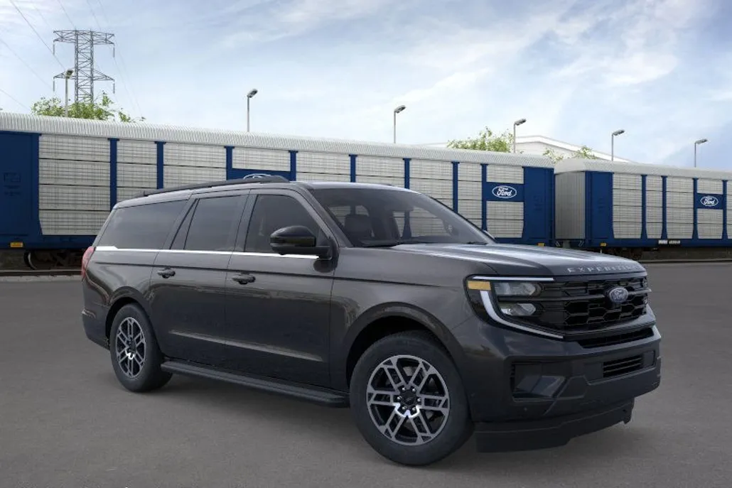 2025 Ford Expedition MAX photo 1