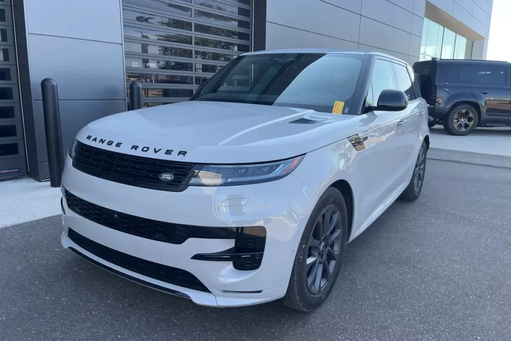 2024 Land Rover Range Rover Sport SE photo 1