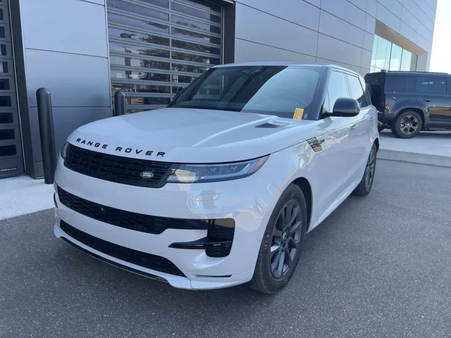 2024 Land Rover Range Rover Sport SE photo 1