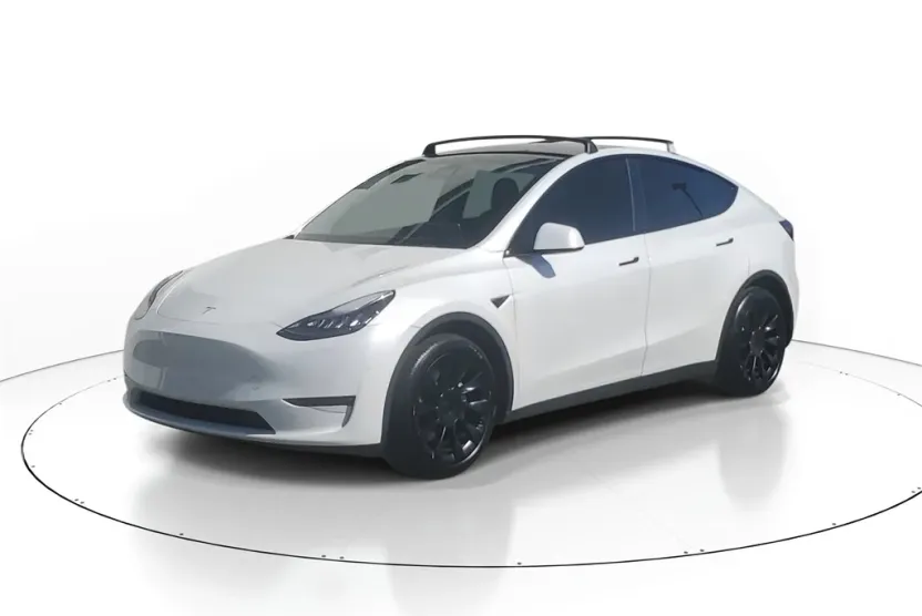 2020 Tesla Model Y Long Range photo 1