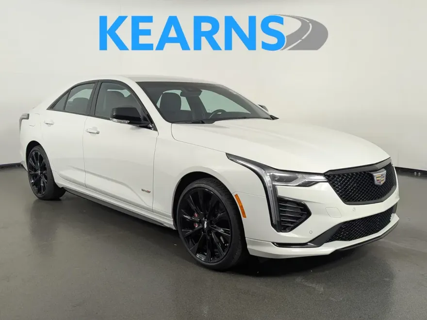 2022 Cadillac CT4 photo 1
