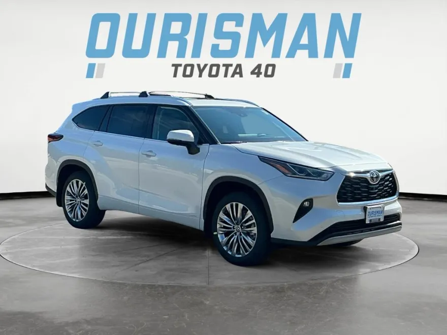 2025 Toyota Highlander Hybrid Platinum photo 1