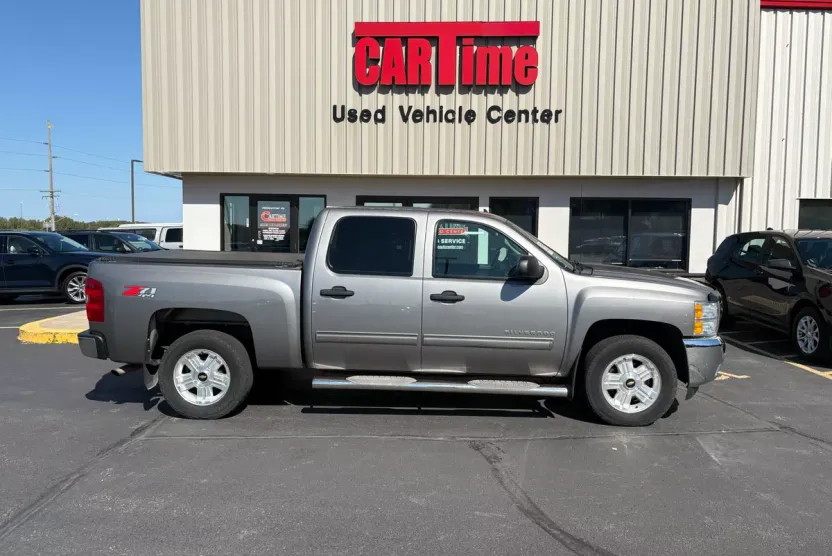2013 Chevrolet Silverado 1500 LT photo 1