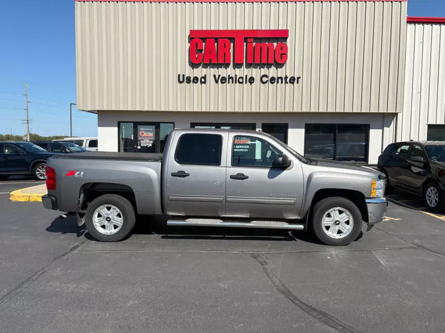2013 Chevrolet Silverado 1500 LT photo 1