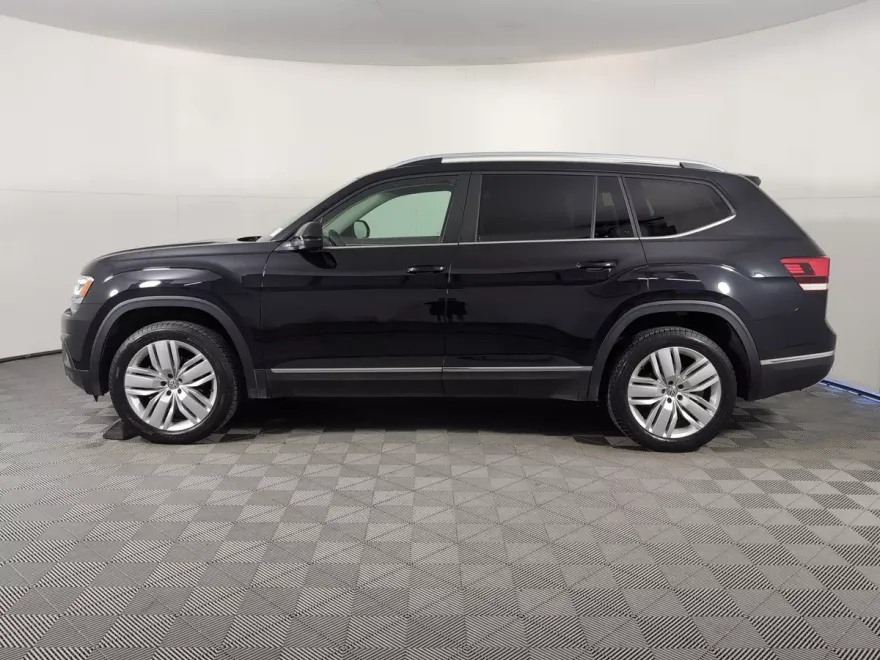 2019 Volkswagen Atlas V6 SEL photo 1