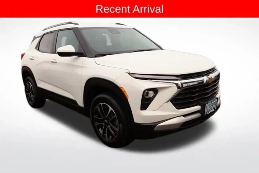 2024 Chevrolet Trailblazer LT photo 1