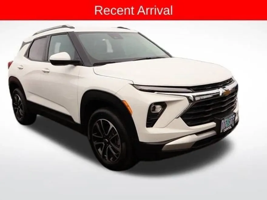 2024 Chevrolet Trailblazer LT photo 1