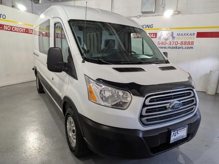 2019 Ford Transit Van photo 1