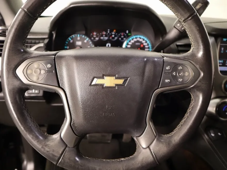 2017 Chevrolet Tahoe LT photo 1