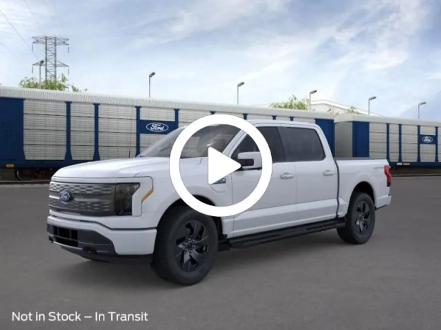 2025 Ford F-150 Lightning Lariat photo 1