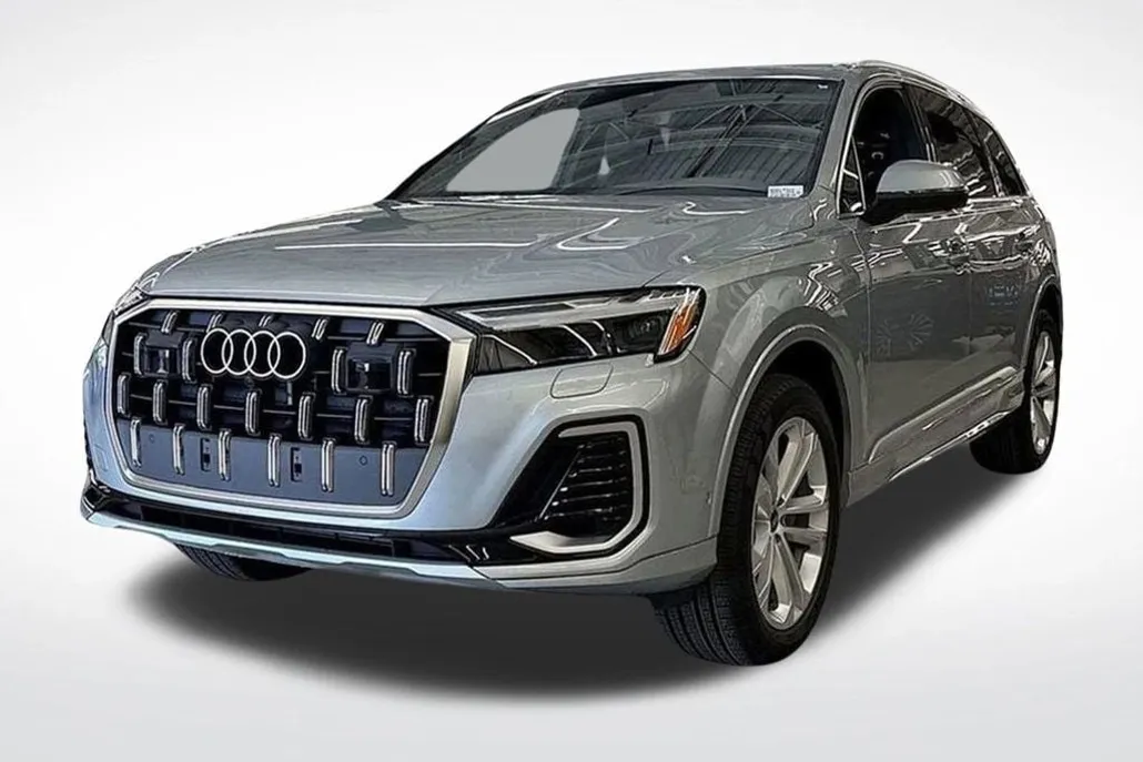 2025 Audi Q7 45 Premium Plus photo 1