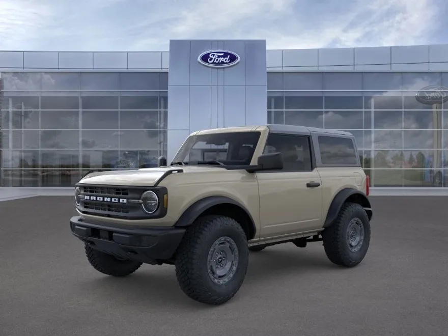 2025 Ford Bronco Base photo 1