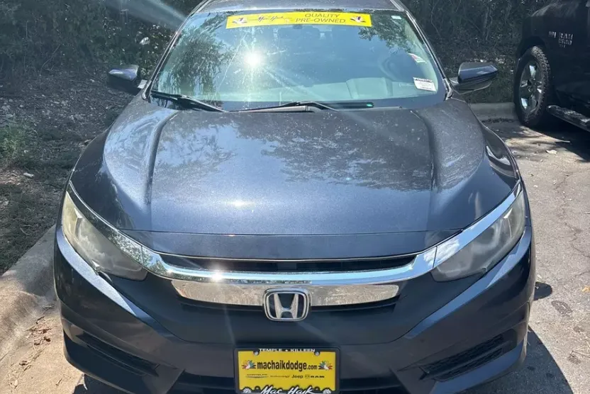 2017 Honda Civic EX photo 1