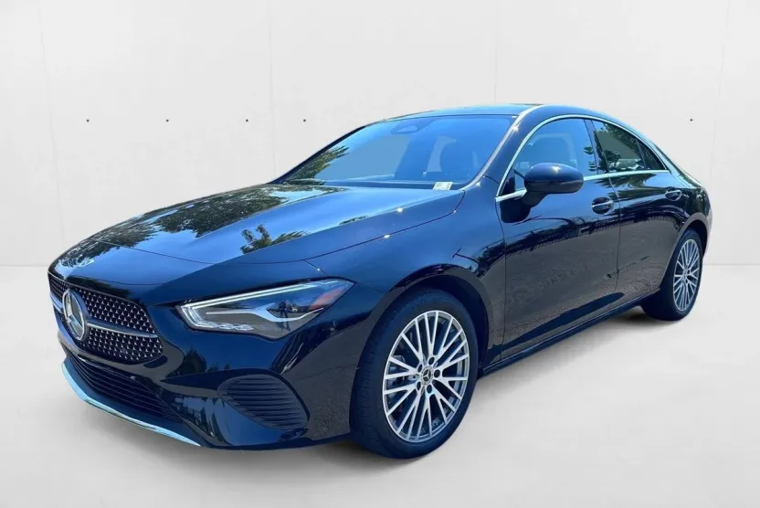 2025 Mercedes Benz CLA 250 4MATIC photo 1