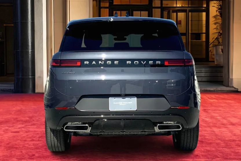 2025 Land Rover Range Rover Sport SE photo 1