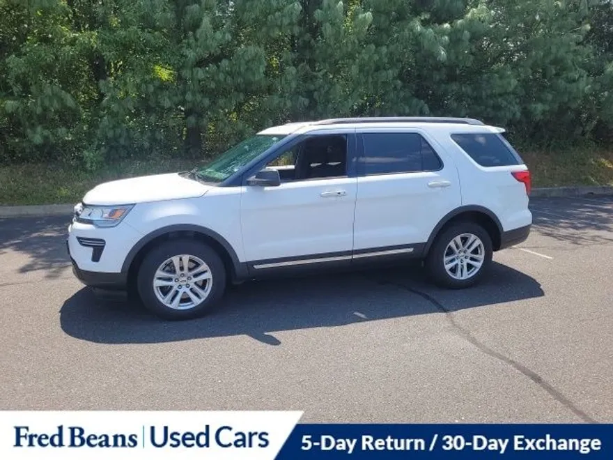 2019 Ford Explorer XLT photo 1