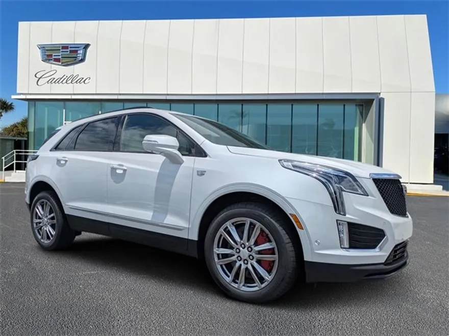 2025 Cadillac XT5 Sport photo 1