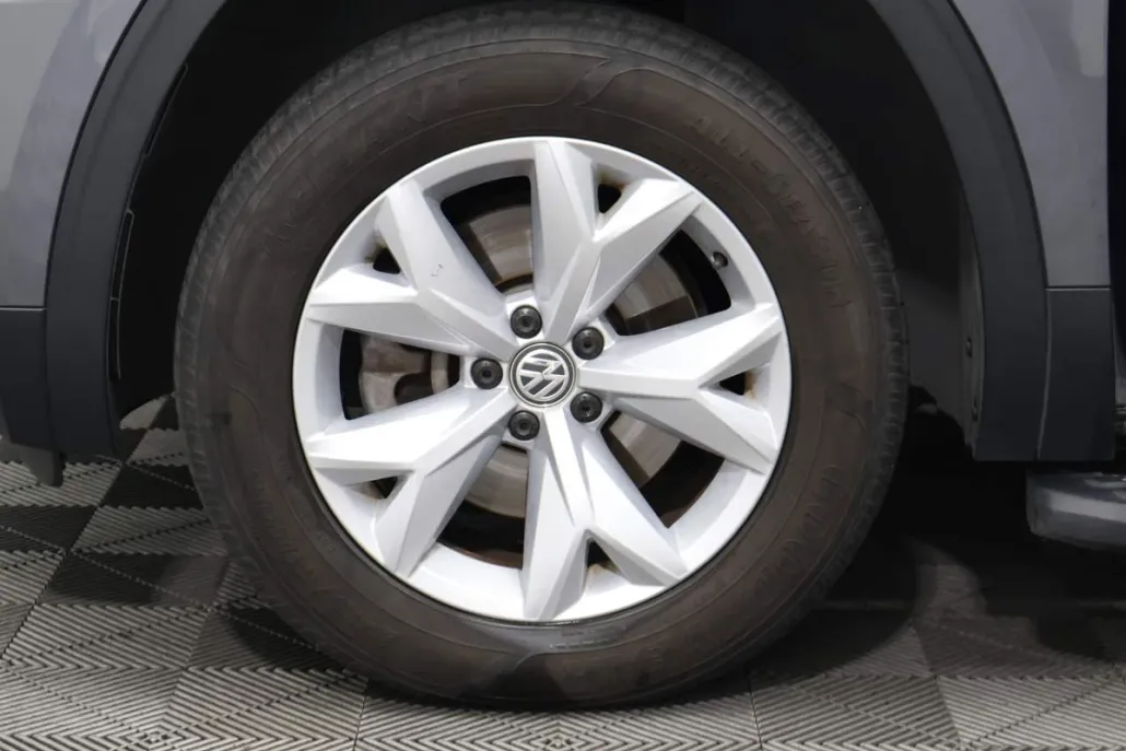2018 Volkswagen Atlas SEL photo 1