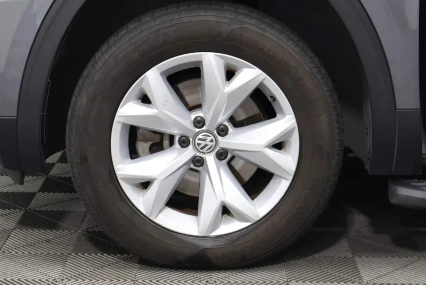 2018 Volkswagen Atlas SEL photo 1