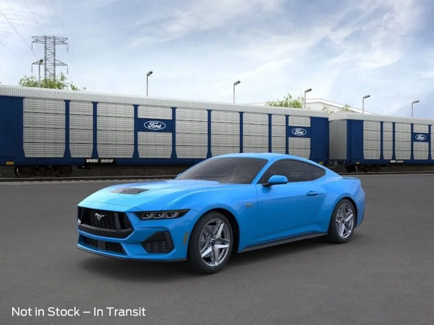 2025 Ford Mustang GT photo 1