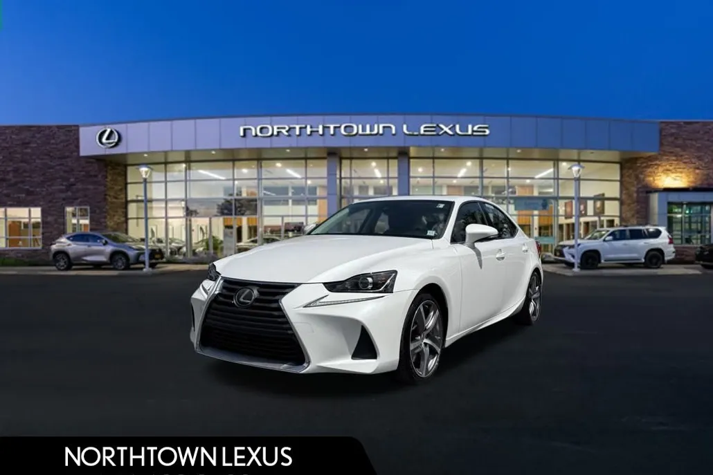 2017 Lexus IS 300 photo 1
