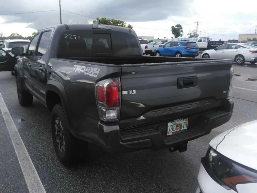 2023 Toyota Tacoma TRD Off-Road V6 photo 1