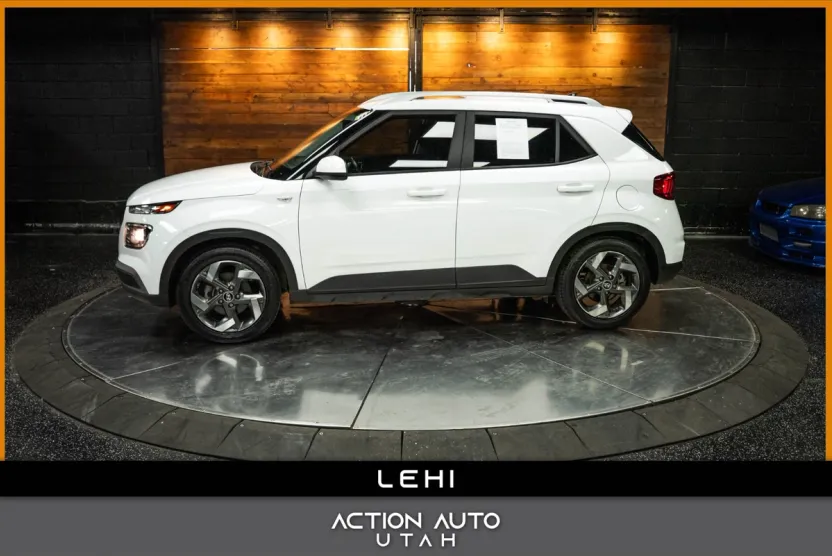 2022 Hyundai Venue SEL Limited photo 1