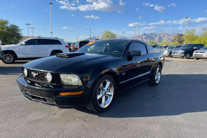 2007 Ford Mustang GT Deluxe photo 1