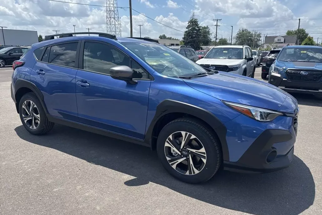 2025 Subaru Crosstrek Premium photo 1