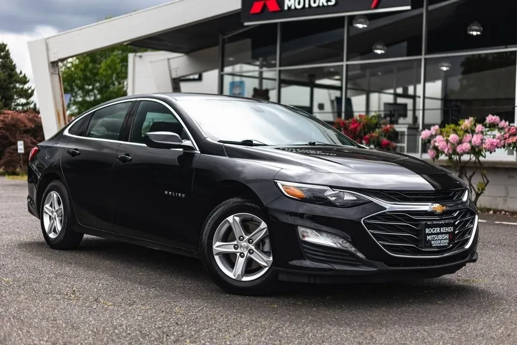 2022 Chevrolet Malibu 1LT photo 1