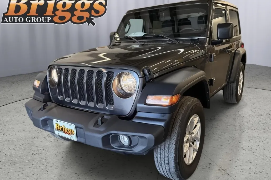 2023 Jeep Wrangler Sport S photo 1