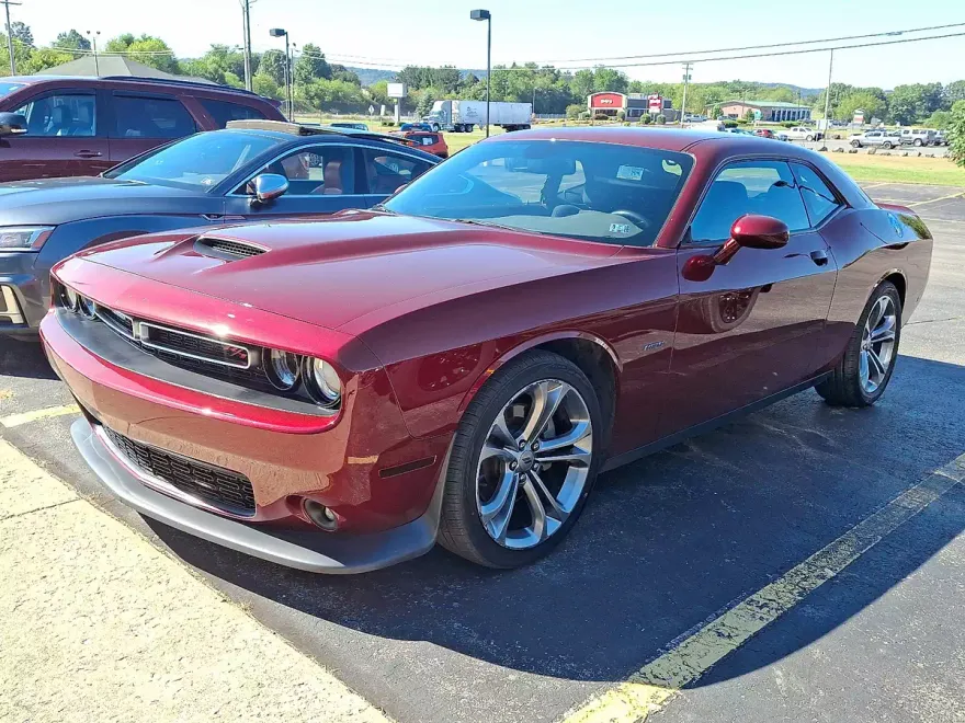 2021 Dodge Challenger R/T photo 1